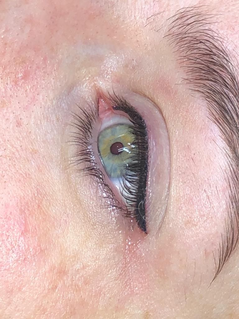 Permanente eyeliner boven, medium dikte
