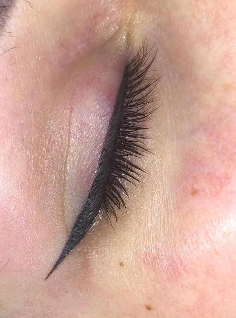Lange permanente eyeliner