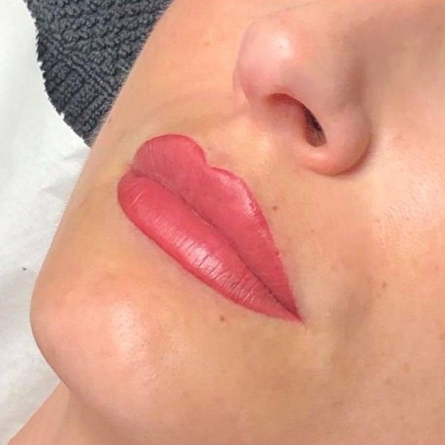 Close-up van lippen met permanente make-up